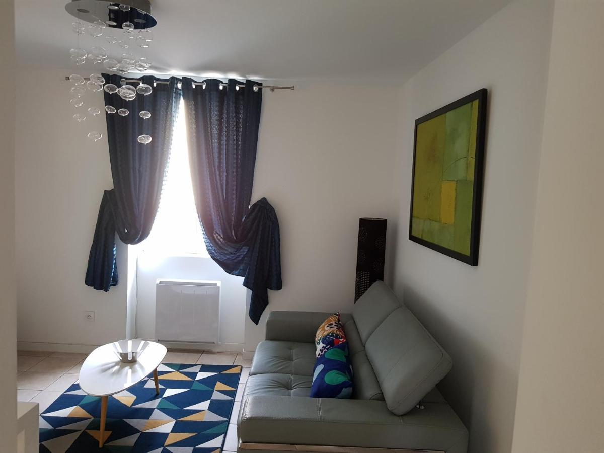 Jolie Appartement Moderne A Roanne Ngoại thất bức ảnh