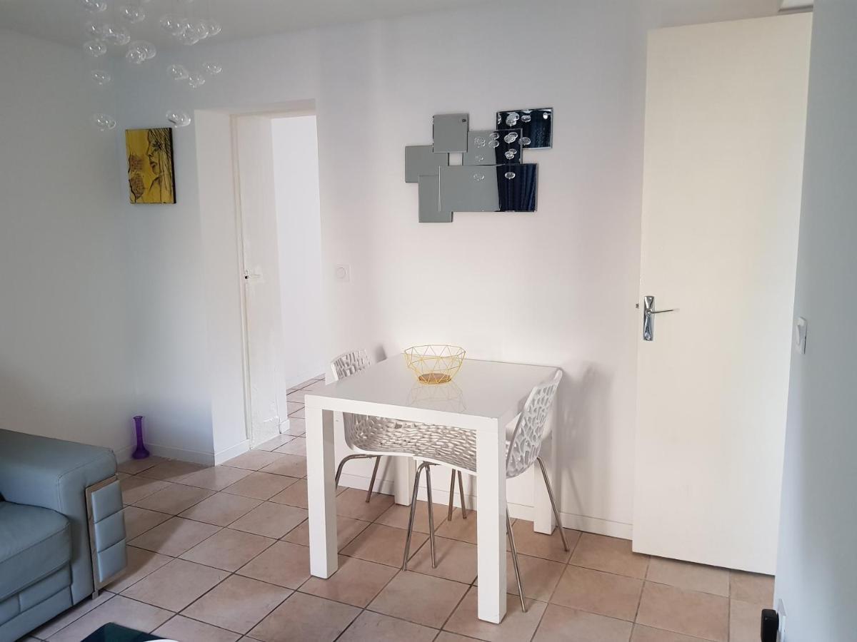 Jolie Appartement Moderne A Roanne Ngoại thất bức ảnh