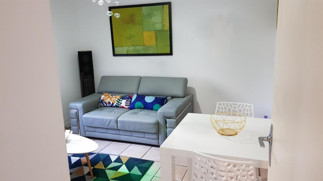 Jolie Appartement Moderne A Roanne Ngoại thất bức ảnh